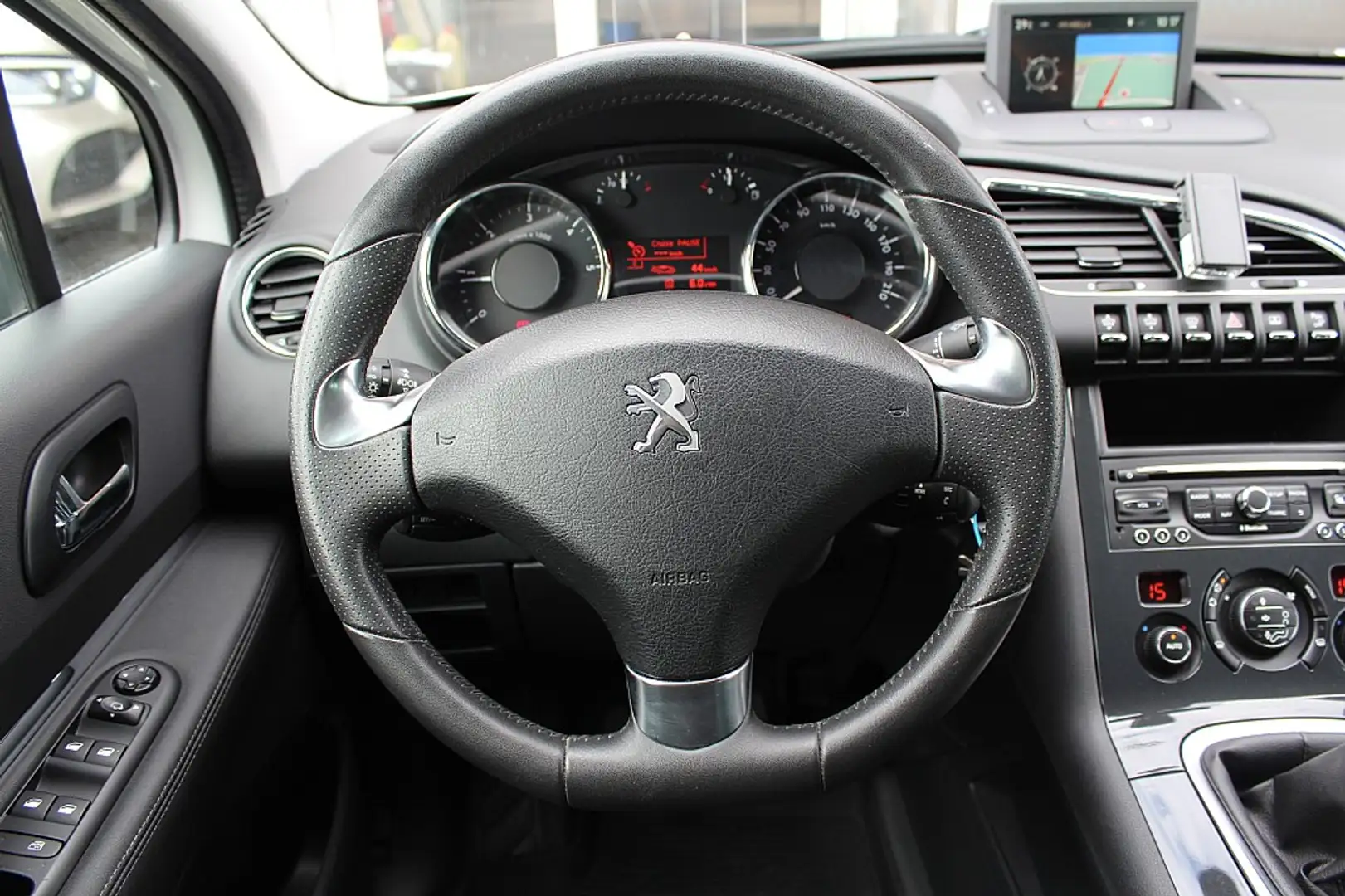 Peugeot 3008 2,0 BlueHDi 150 S&S Allure |Xenon |Navi |Rückfa... Wit - 2