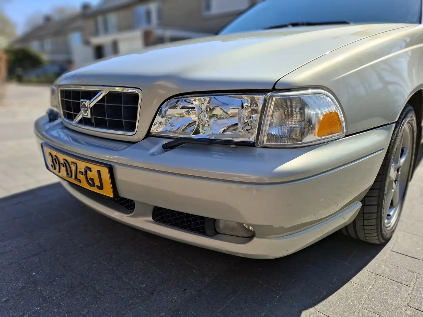 Volvo V70 Volvo V70 2.4 170PK AUT 2000 Grijs Argintiu - 1