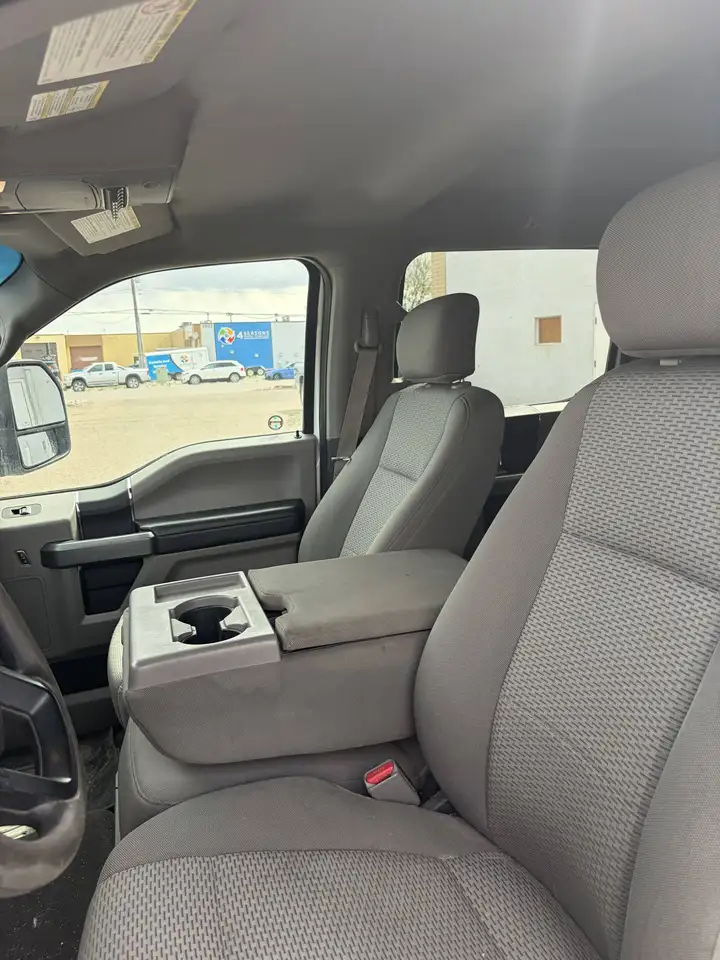 Ford F 550 снимка Ford F 550