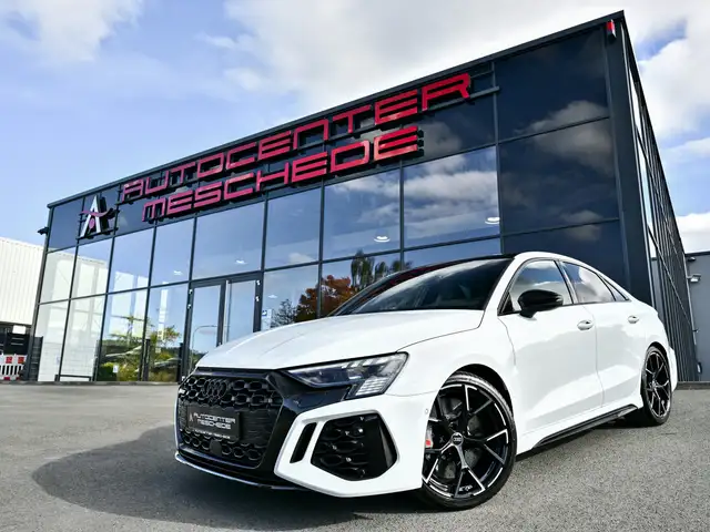 Audi RS3 Limousine 2.5 TFSI RS Design* B&O* Keramik*