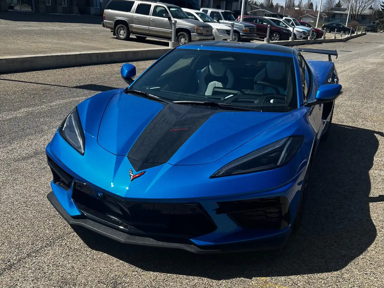 Chevrolet Corvette снимка Chevrolet Corvette