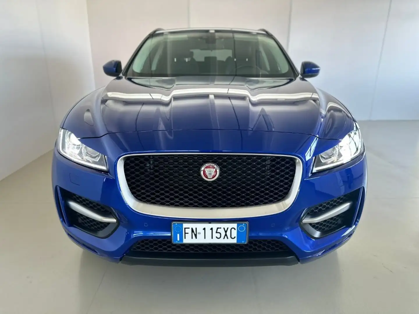 Jaguar F-Pace 2.0 D 240 CV AWD aut. R-Sport *MOTORE RUMOROSO* Blau - 2