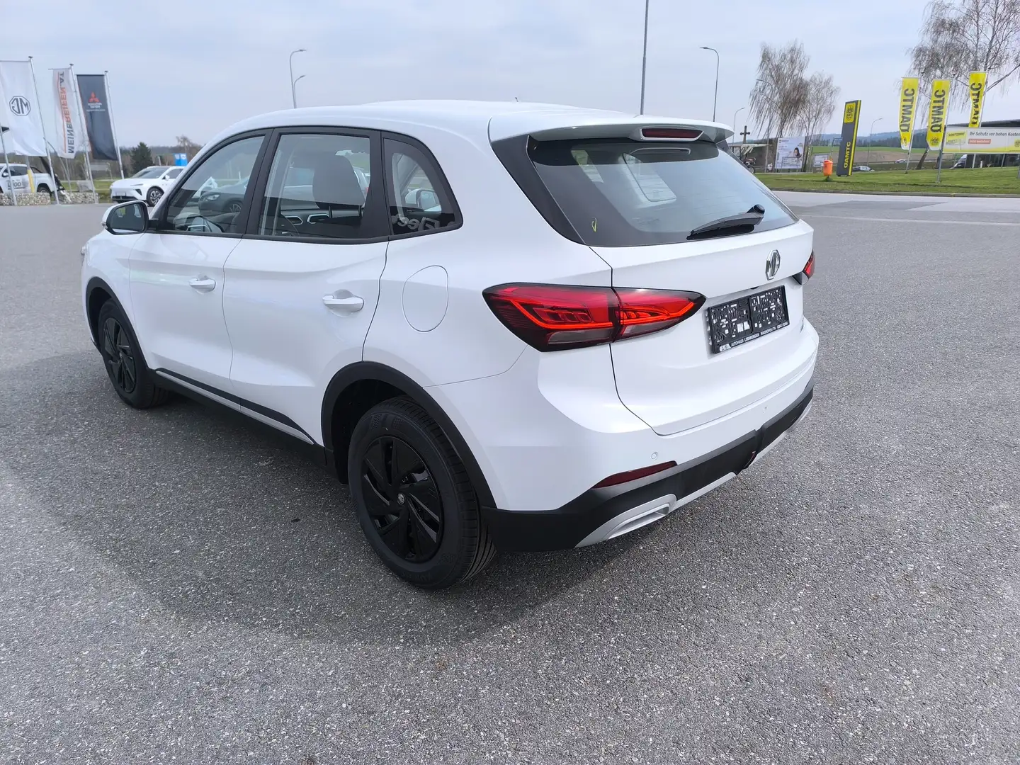 MG ZS HEV Select 25.5 Weiß - 2