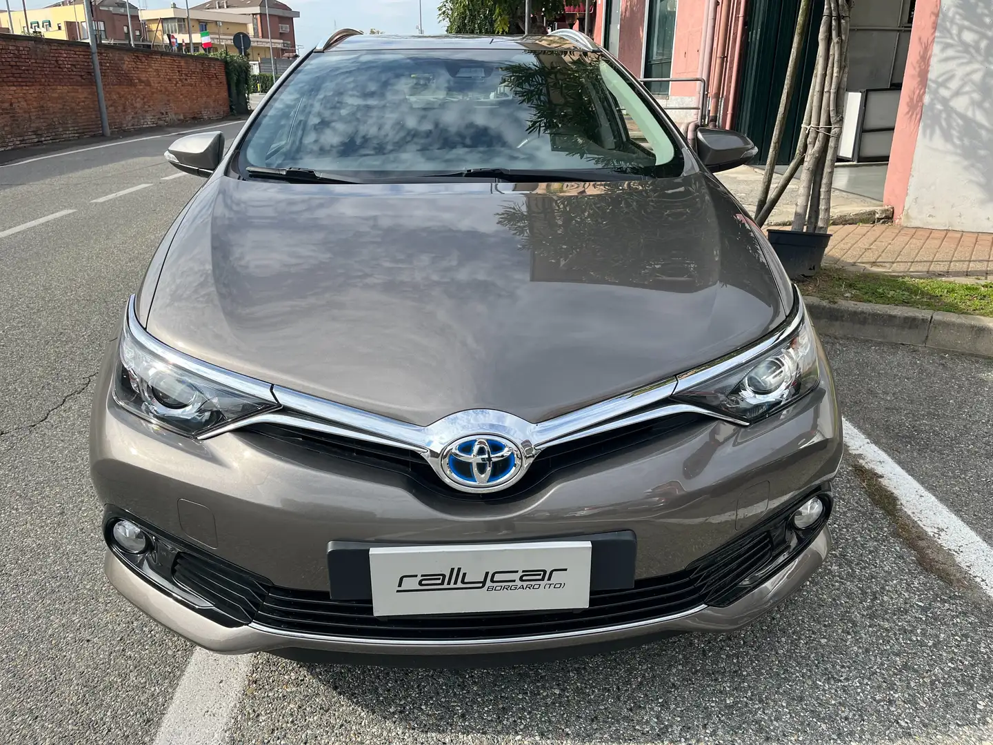 Toyota Auris Auris Touring Sports 1.8h cvt Grijs - 2