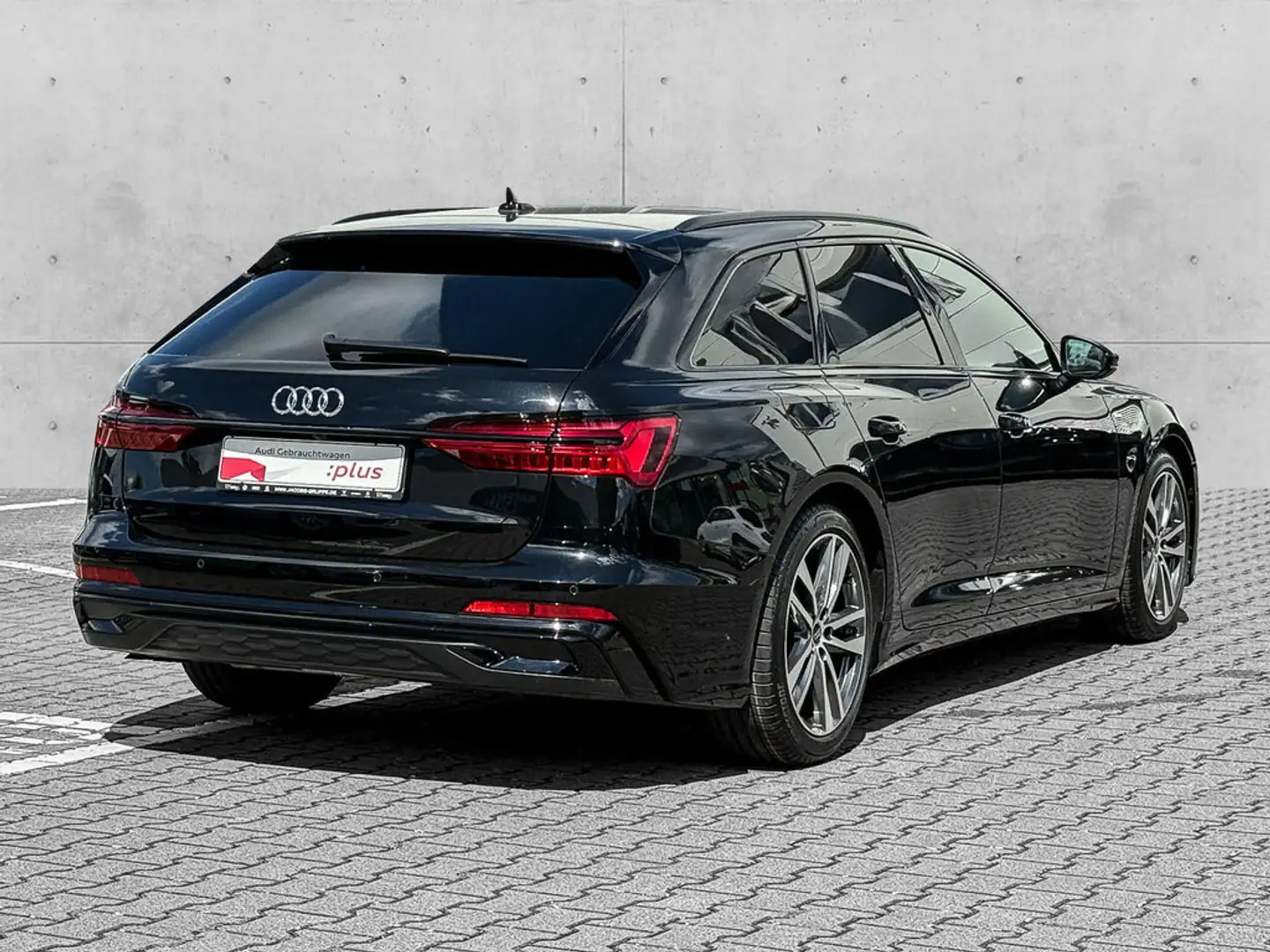 Audi A6 Avant 40 TDI Blackpak./HuD/Matrix/360° S line Schwarz - 2