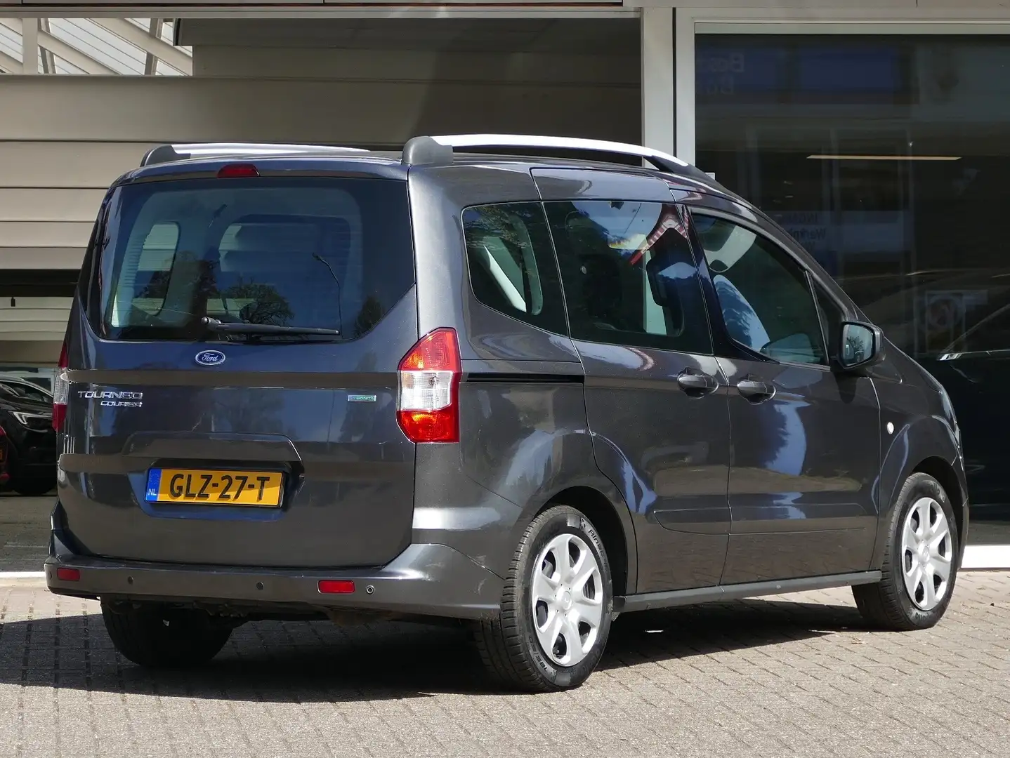 Ford Tourneo Courier 1.0 Titanium | verwarmde voorruit | parkeersensore Gris - 2