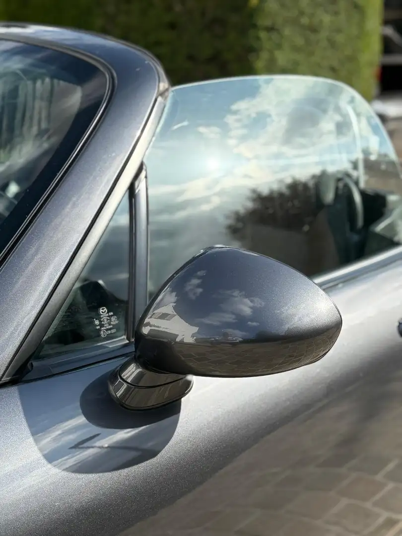 Mazda MX-5 Roadster Coupé 1.8i Hanabi - 2
