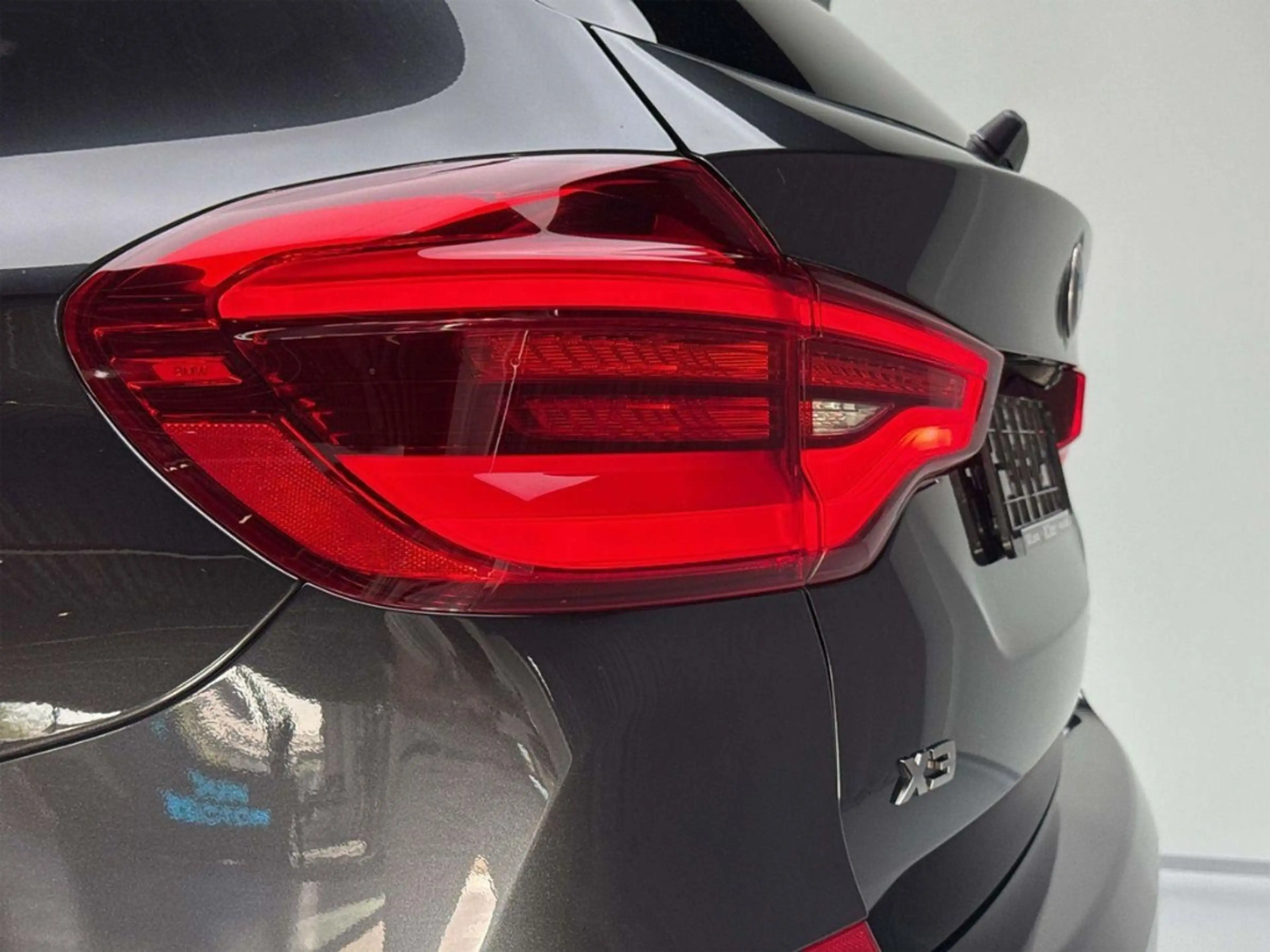 BMW X3 i Pano HUD ACC AHK LED Scheckheft Park-Assistent — photo 11