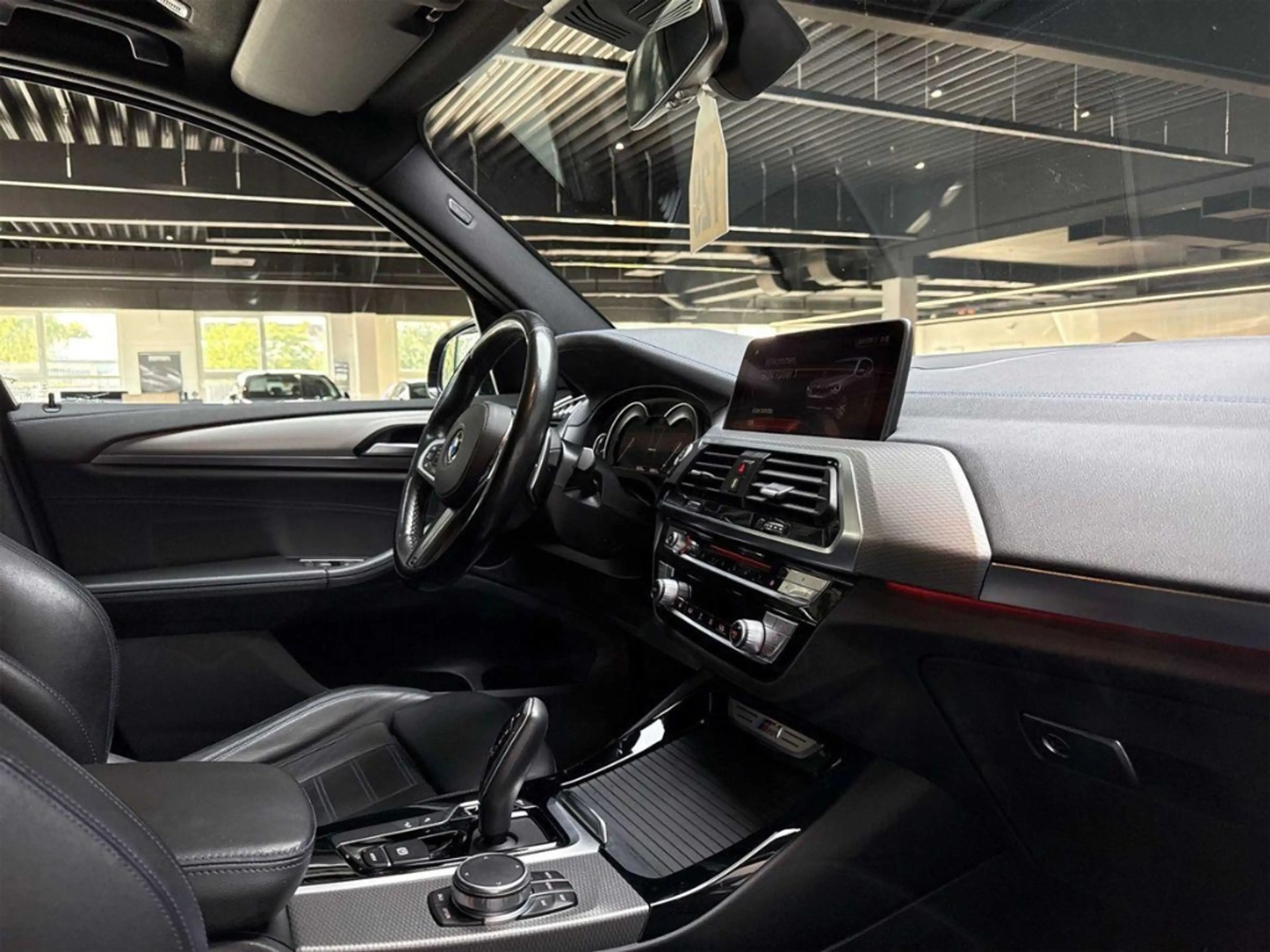 BMW X3 i Pano HUD ACC AHK LED Scheckheft Park-Assistent — photo 9