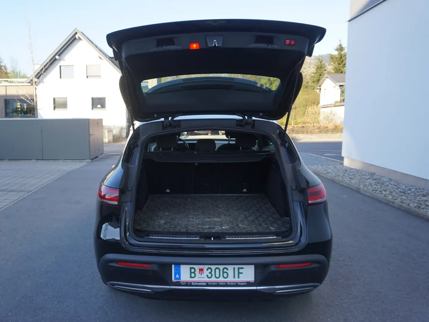 Mercedes-Benz EQC 400 EQC 400 4MATIC 80kWh Aut. Black - 2