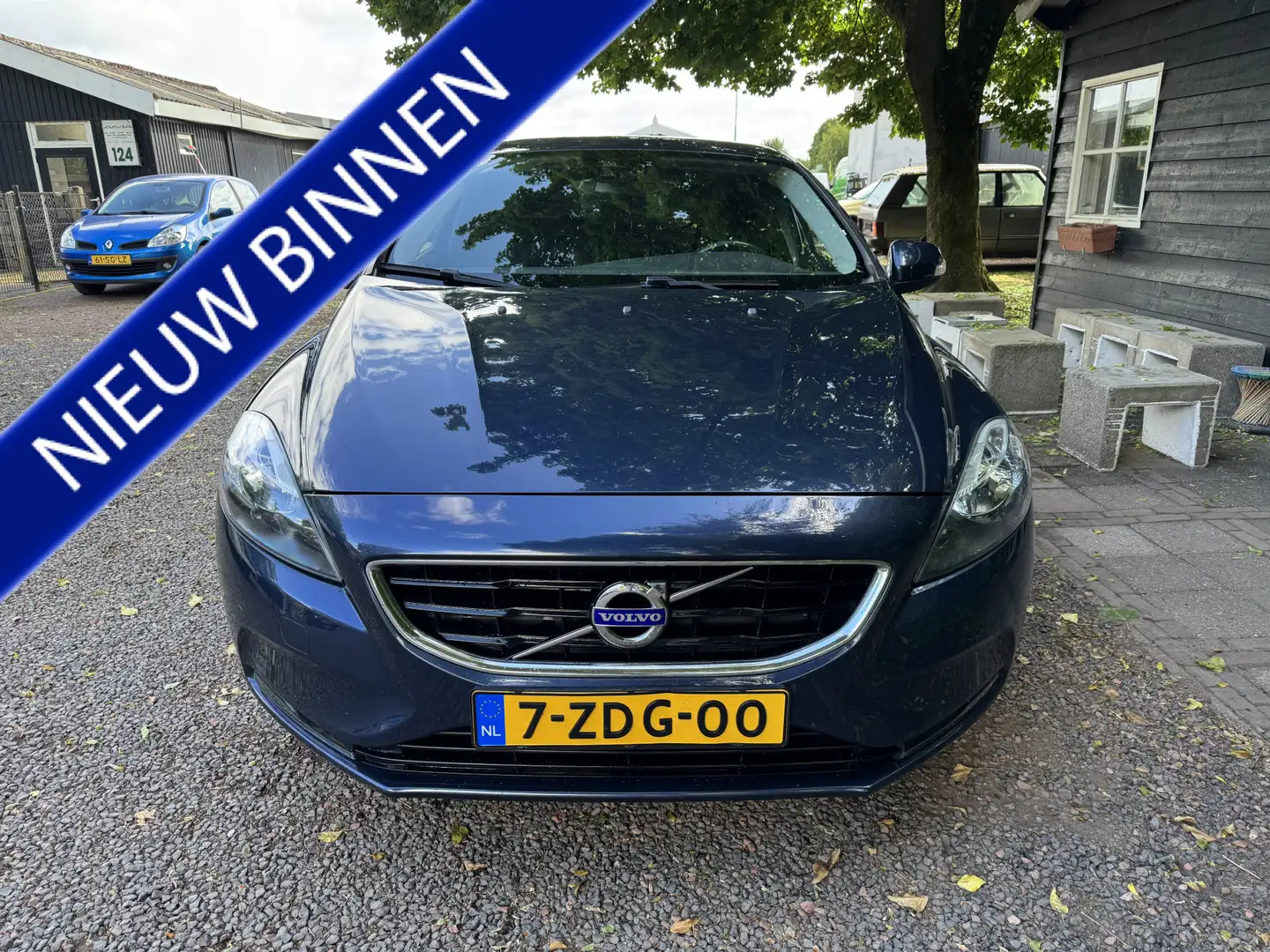 Volvo V40 1.6 D2 Momentum Azul - 2
