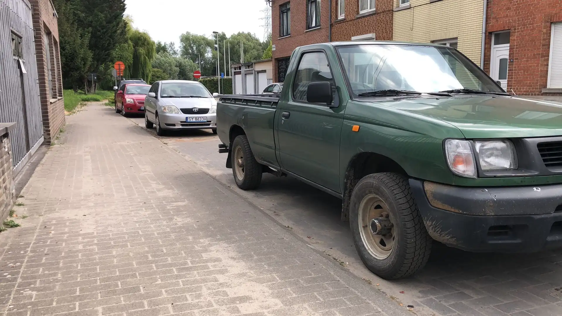 Nissan King Cab simple cabine Grün - 1