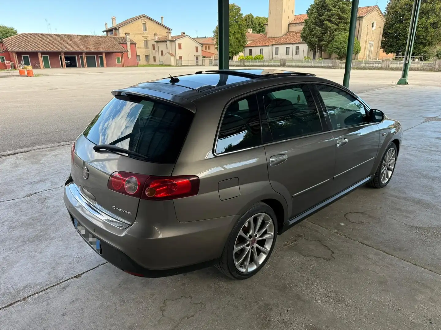 Fiat Croma 1.9 MJT 150cv aut. MUST Marrone - 2