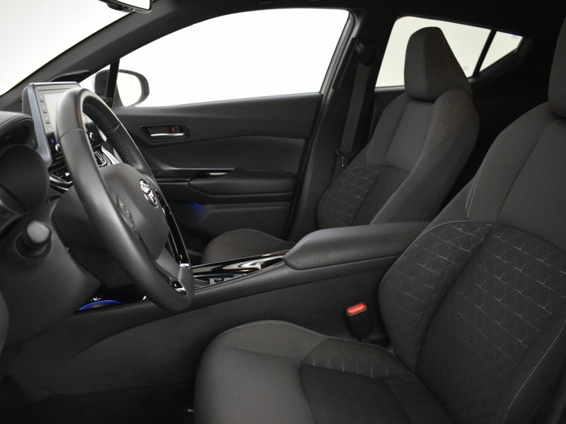 Toyota C-HR 2.0 Hybrid First Edition | JBL | Blindspot | Keyle — photo 17