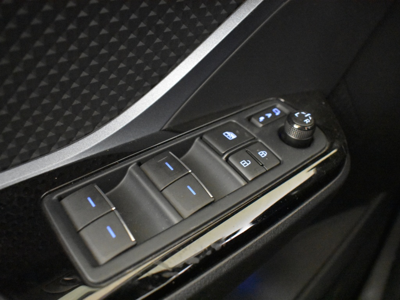 Toyota C-HR 2.0 Hybrid First Edition | JBL | Blindspot | Keyle — photo 24