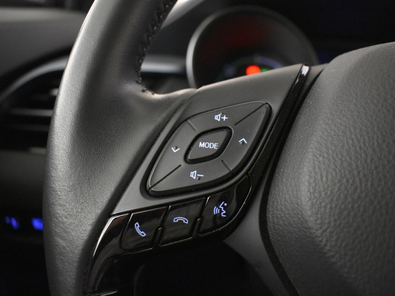 Toyota C-HR 2.0 Hybrid First Edition | JBL | Blindspot | Keyle — photo 25