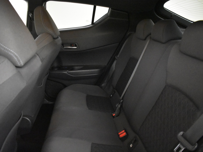 Toyota C-HR 2.0 Hybrid First Edition | JBL | Blindspot | Keyle — photo 18