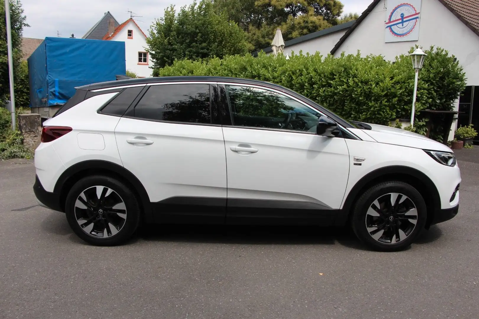 Opel Grandland X 1.5 D S/S NAVI*AHK*PDC* /31100 Weiß - 2