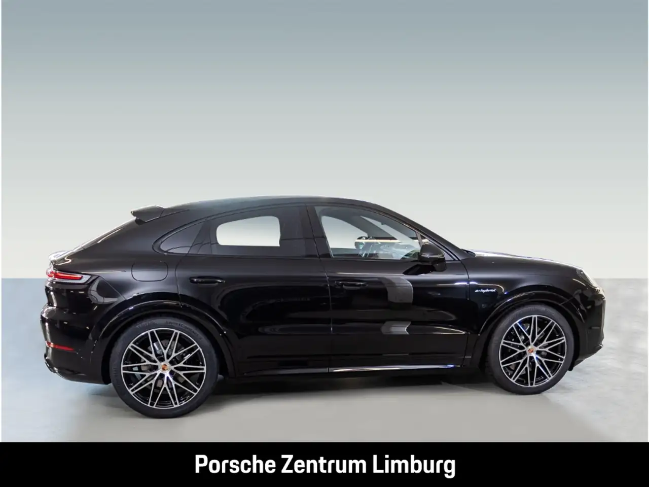 Porsche Cayenne S E-Hybrid Coupe Black Edition InnoDrive 2