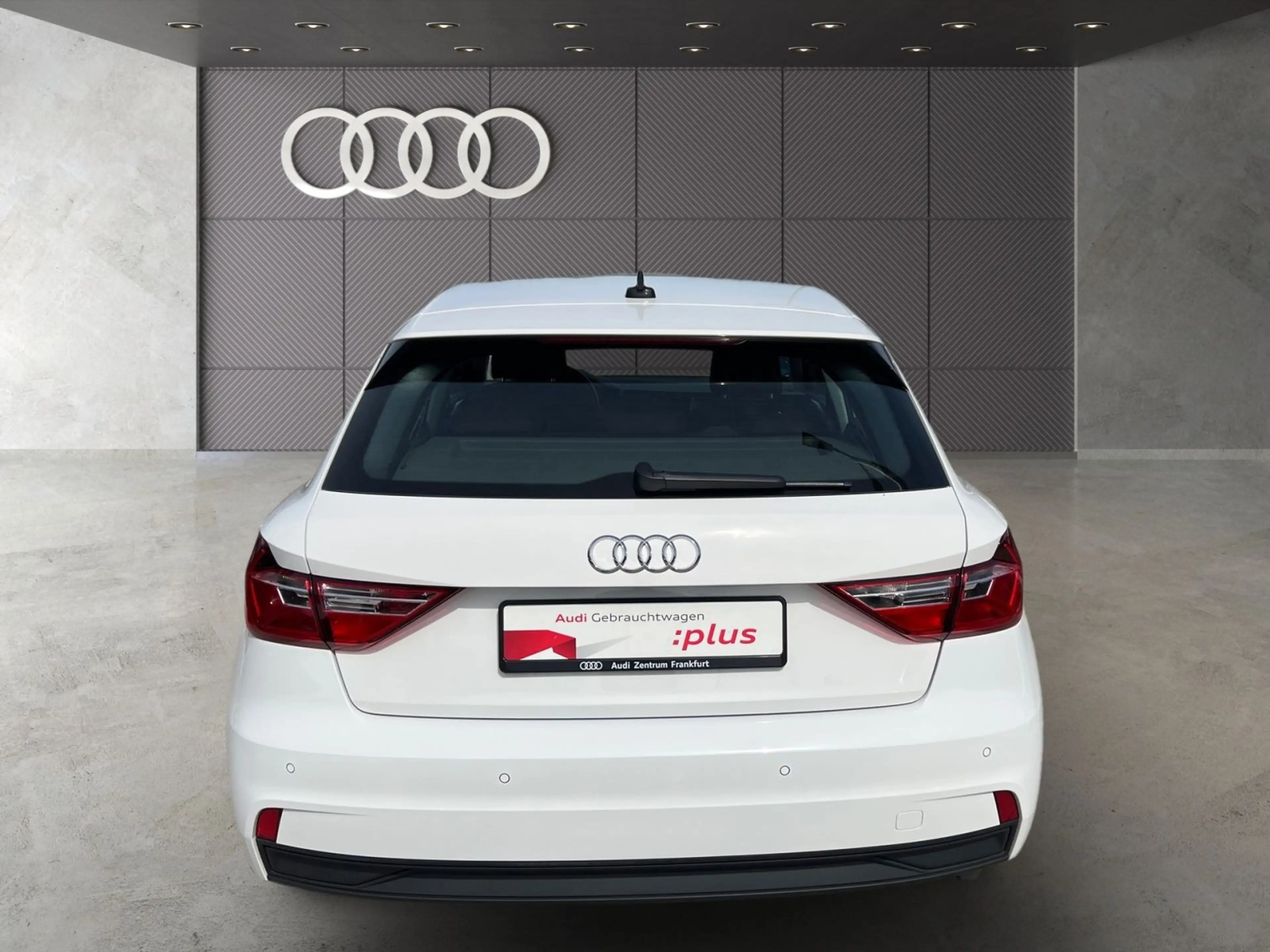 Audi A1 25 TFSI S tronic Bluetooth DAB PDC — photo 6