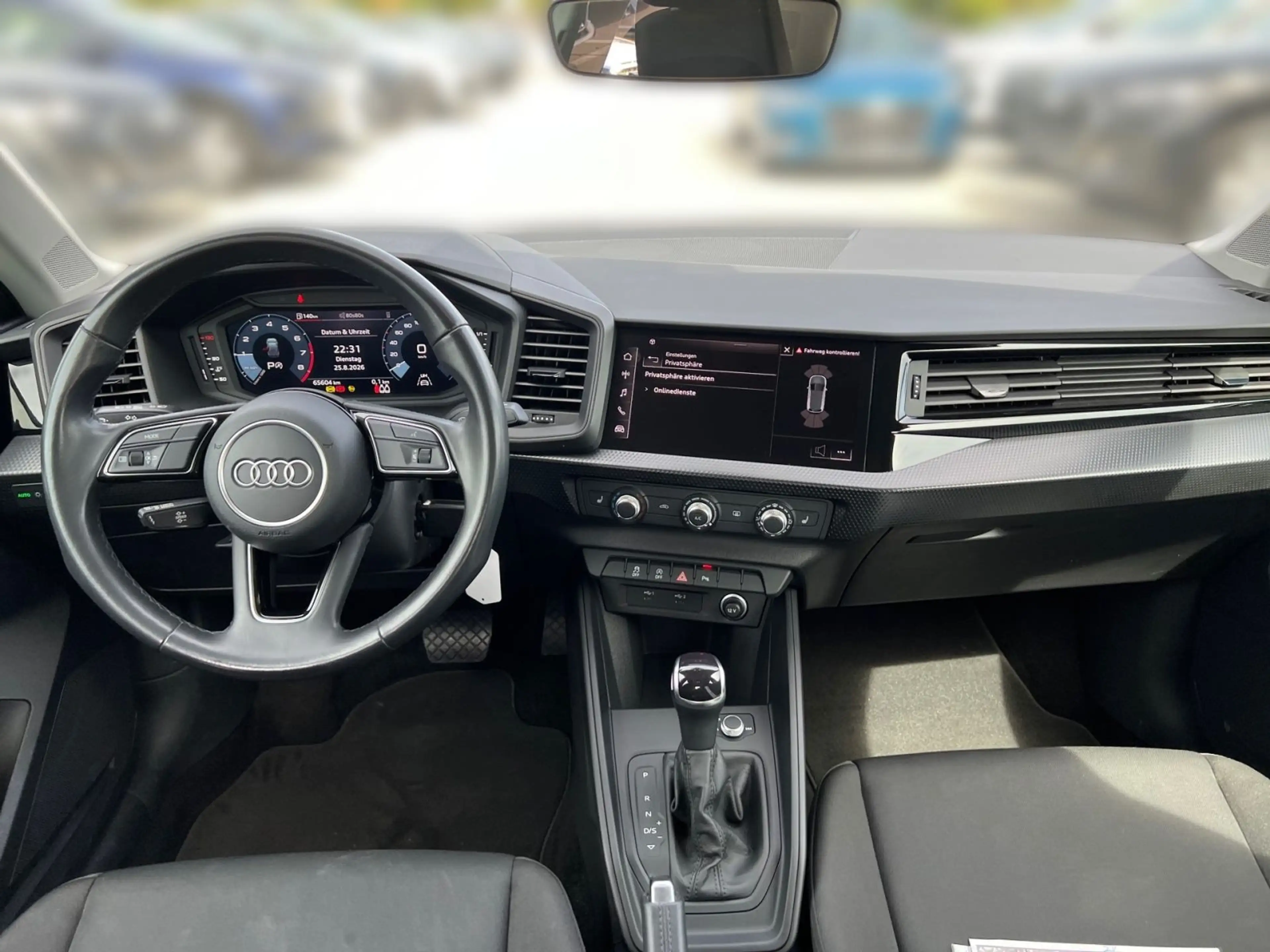 Audi A1 25 TFSI S tronic Bluetooth DAB PDC — photo 12
