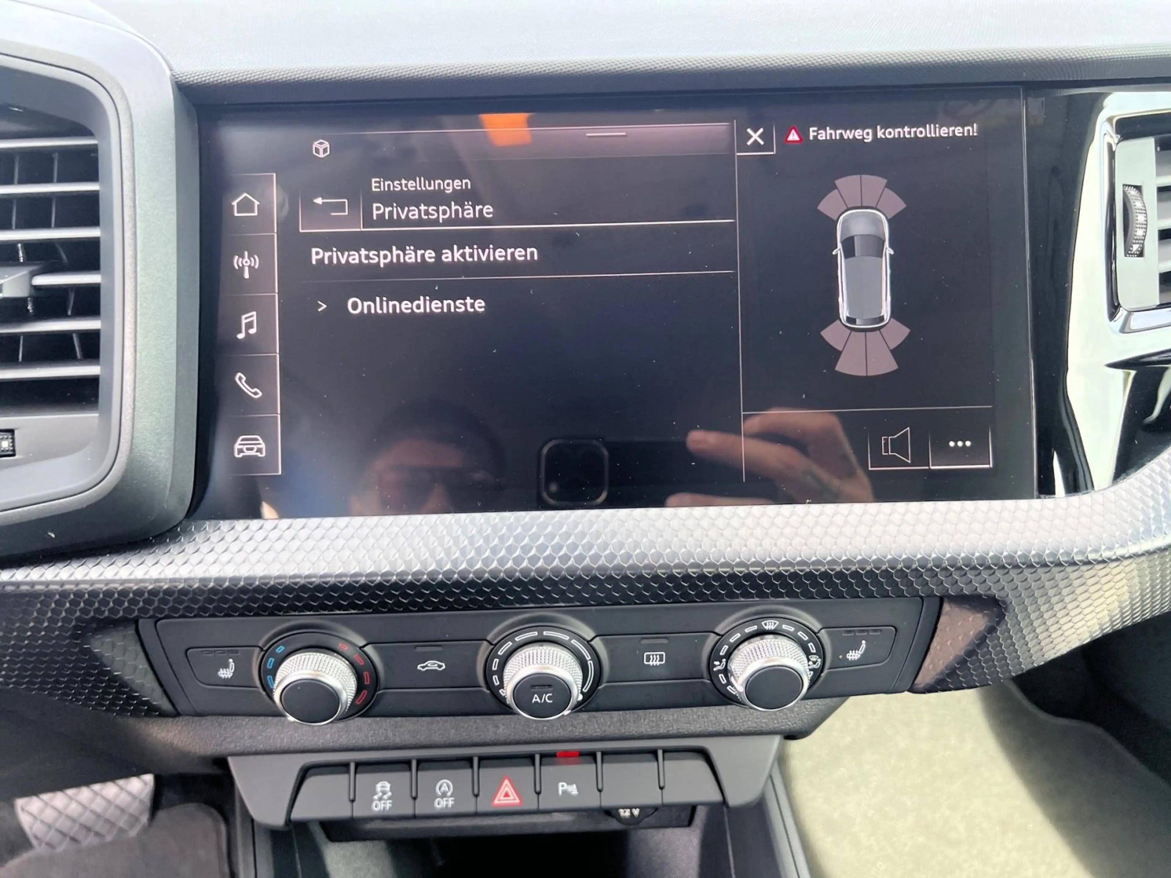 Audi A1 25 TFSI S tronic Bluetooth DAB PDC — photo 10