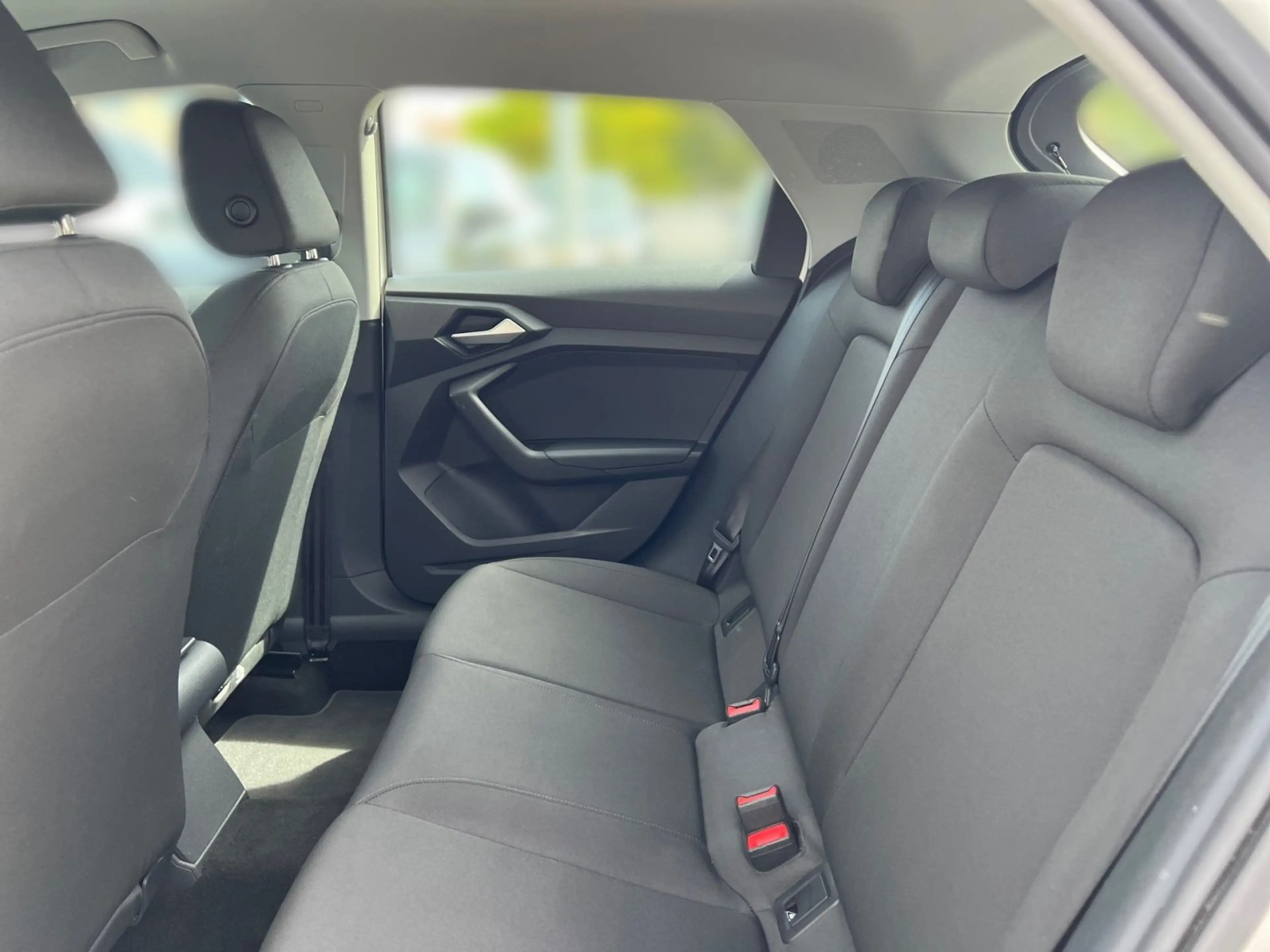 Audi A1 25 TFSI S tronic Bluetooth DAB PDC — photo 11