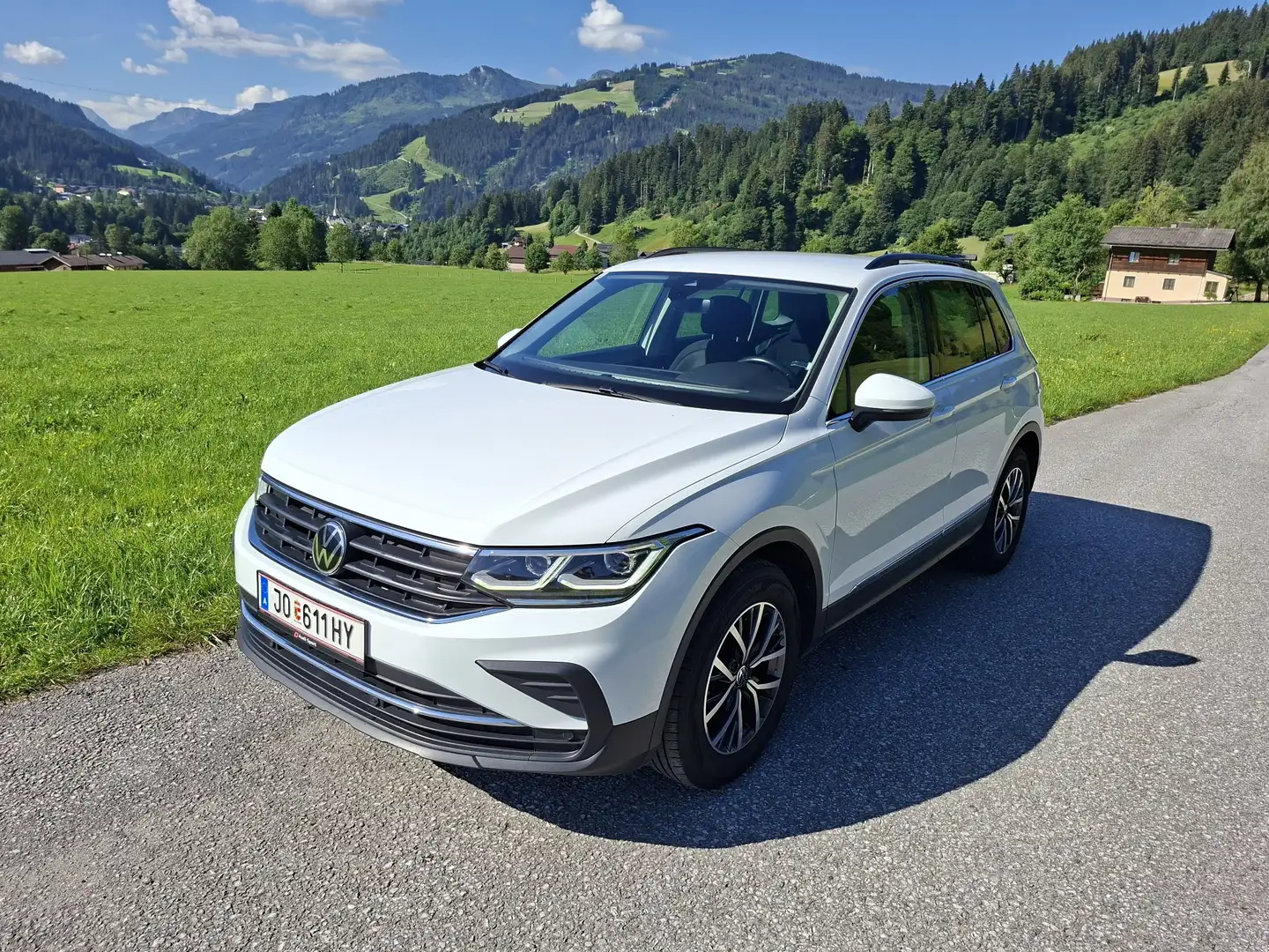 Volkswagen Tiguan 2,0 TDI Life - 1