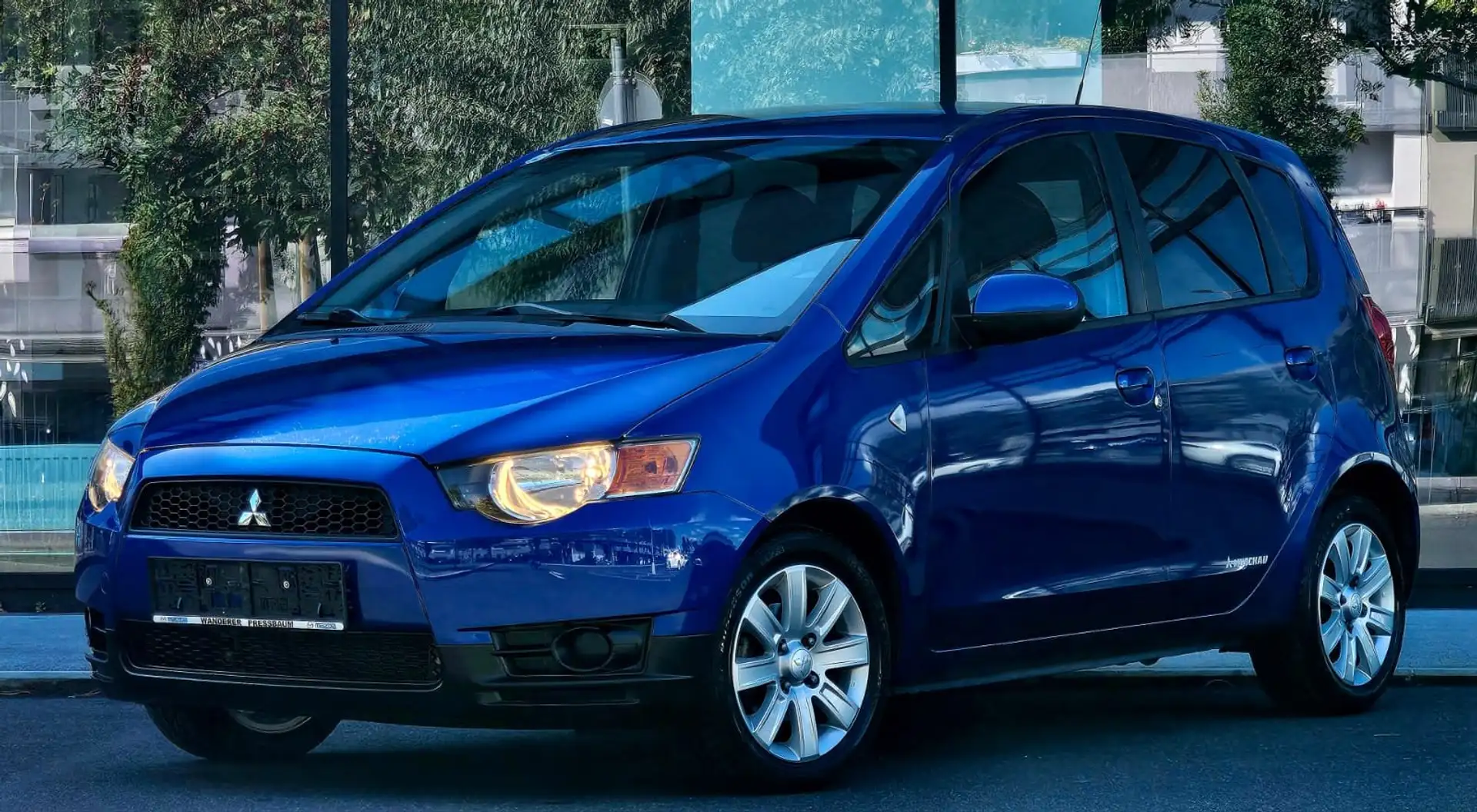 Mitsubishi Colt ""Nur 26.000 Km""Erstbesitz""Neues Pickerl"" Bleu - 1