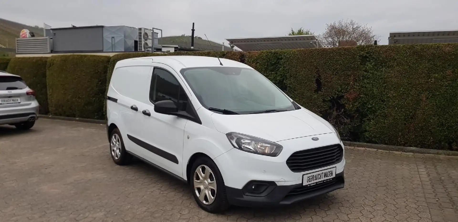 Ford Transit Courier Trend Fehér - 2