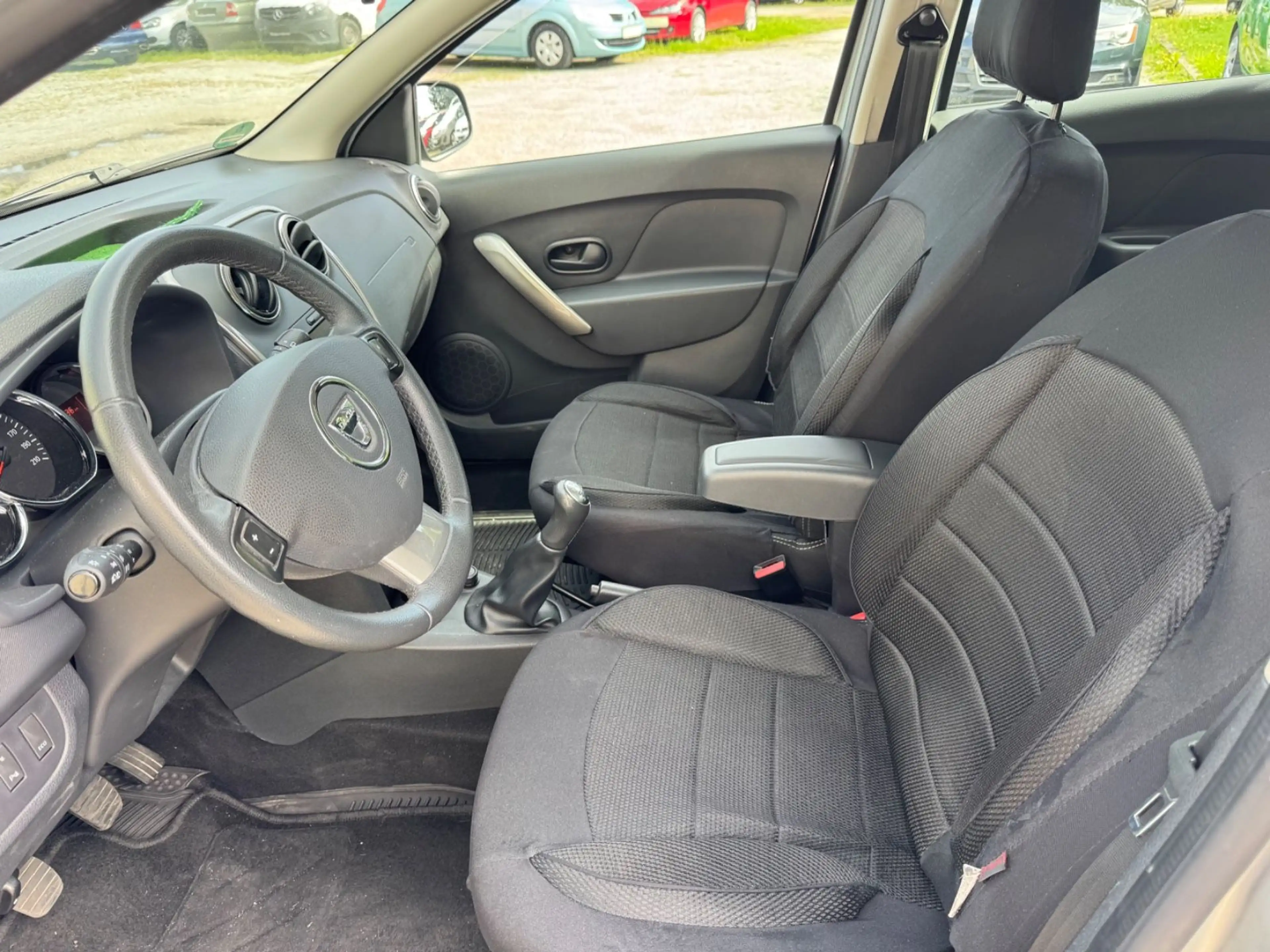 Dacia Logan MCV II Kombi Prestige — photo 6