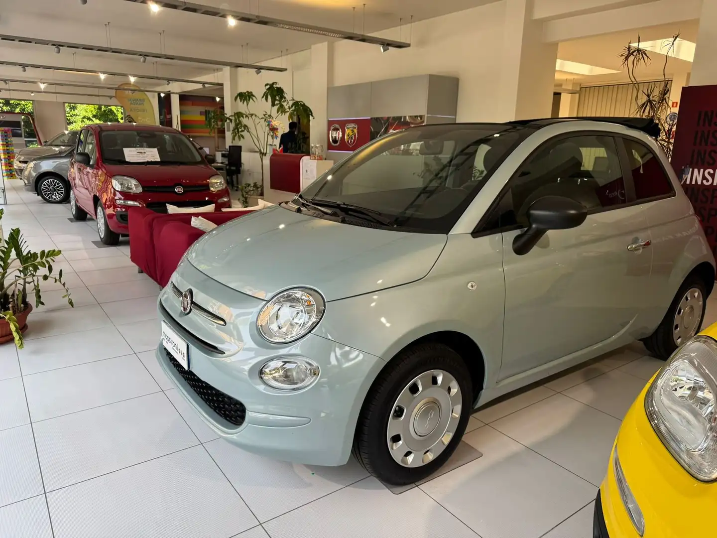 Fiat 500C 1.0 Hybrid Vert - 2