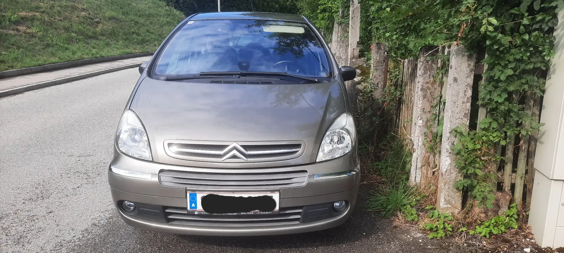 Citroen Xsara Picasso 1,6i emotion - 1