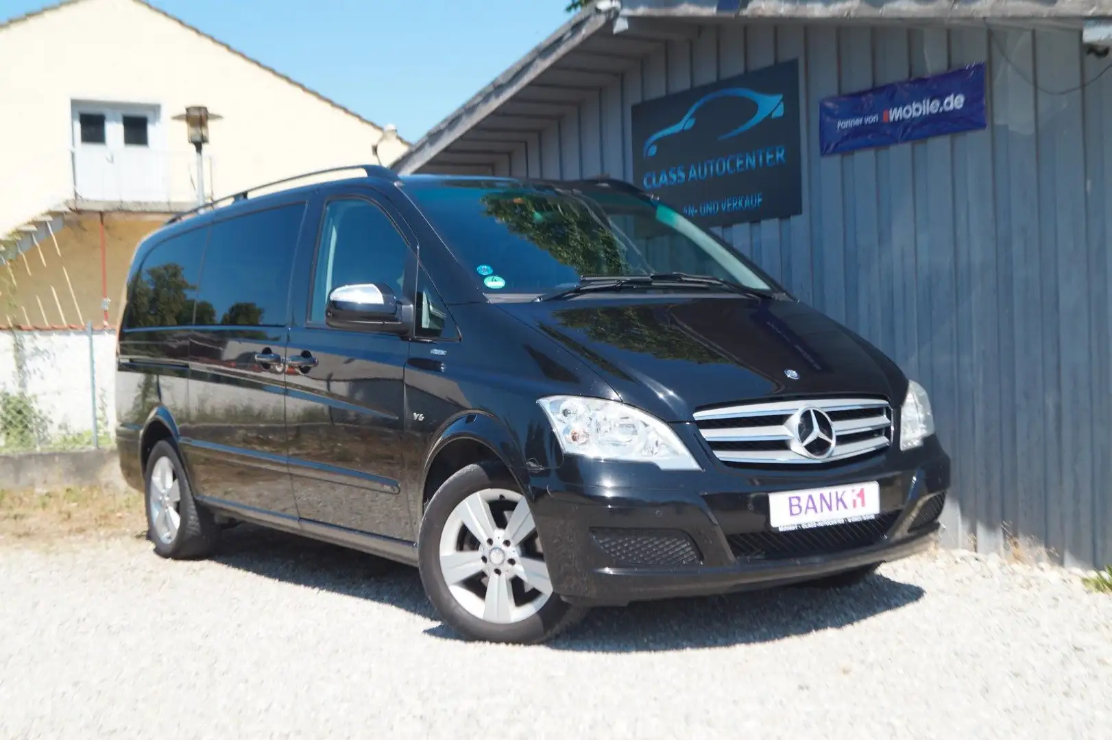 Mercedes-Benz Viano 3.0 CDI Trend Edition lang|Autom.|7-Sitzer Schwarz - 1
