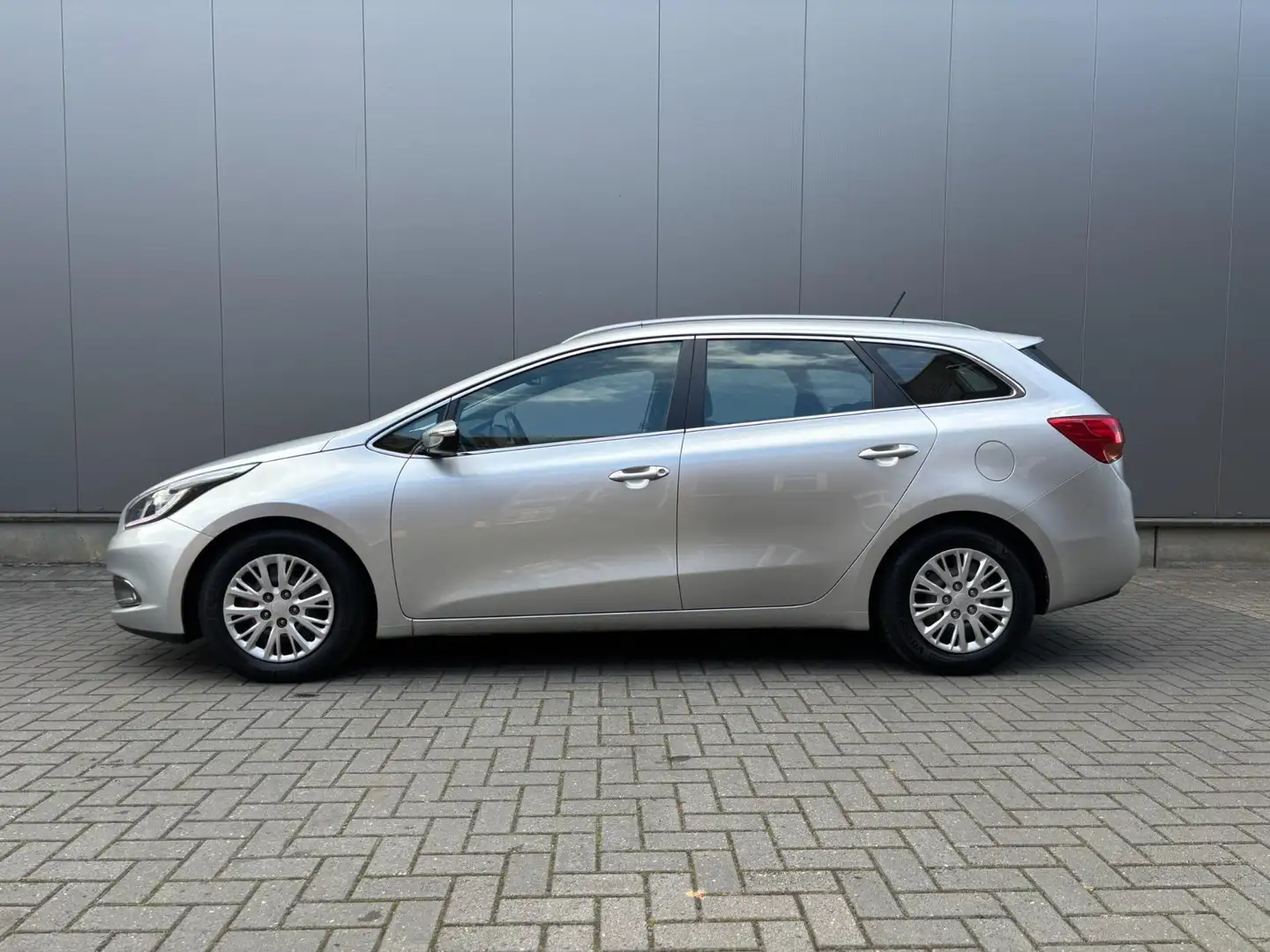 Kia Ceed SW / cee'd SW Sportswagon 1.6 GDI Plus Pack Szürke - 2