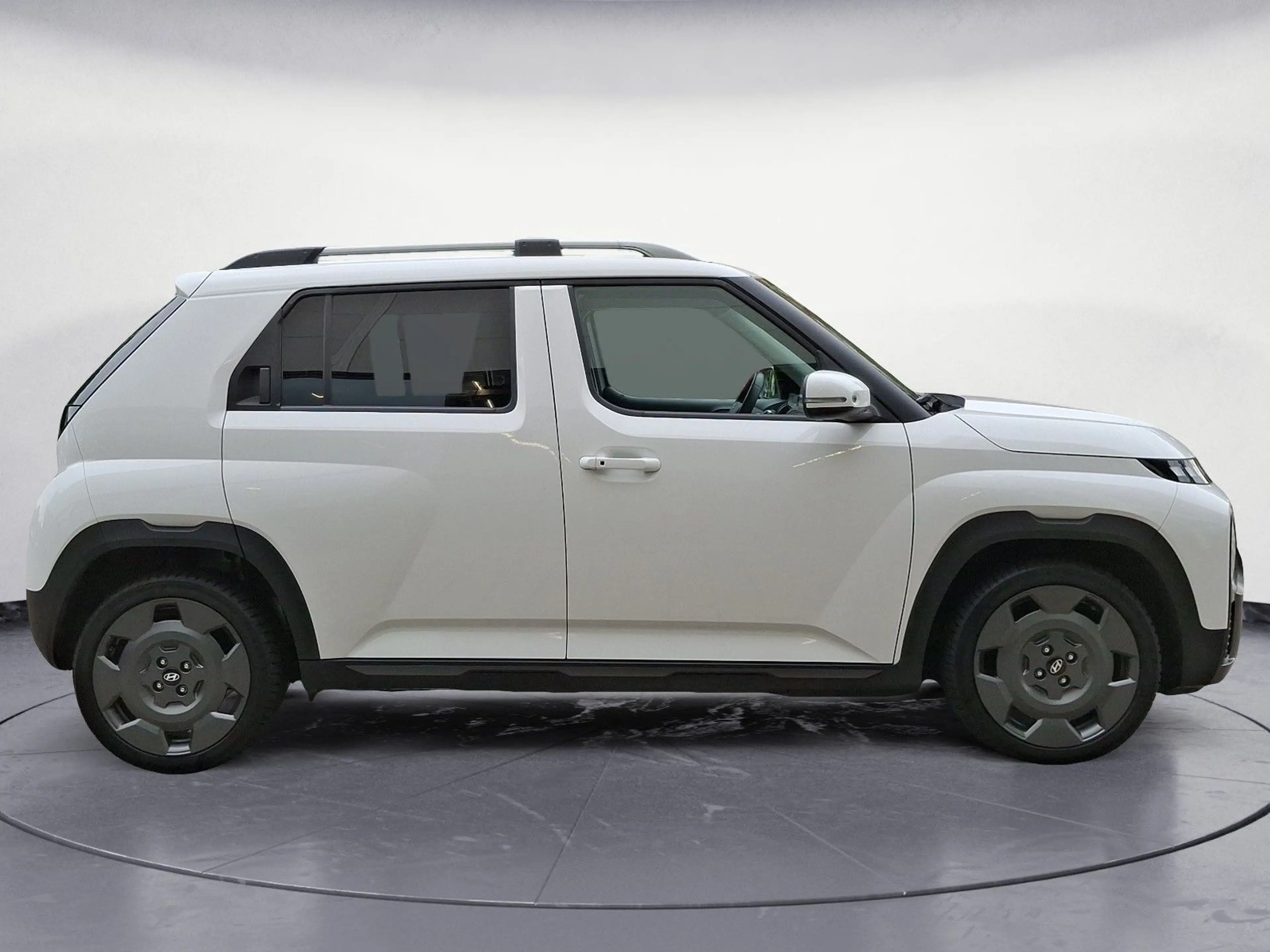 Hyundai Inster Inster h INSTER Cross Tempom.aktiv Bluetooth PDC — photo 7