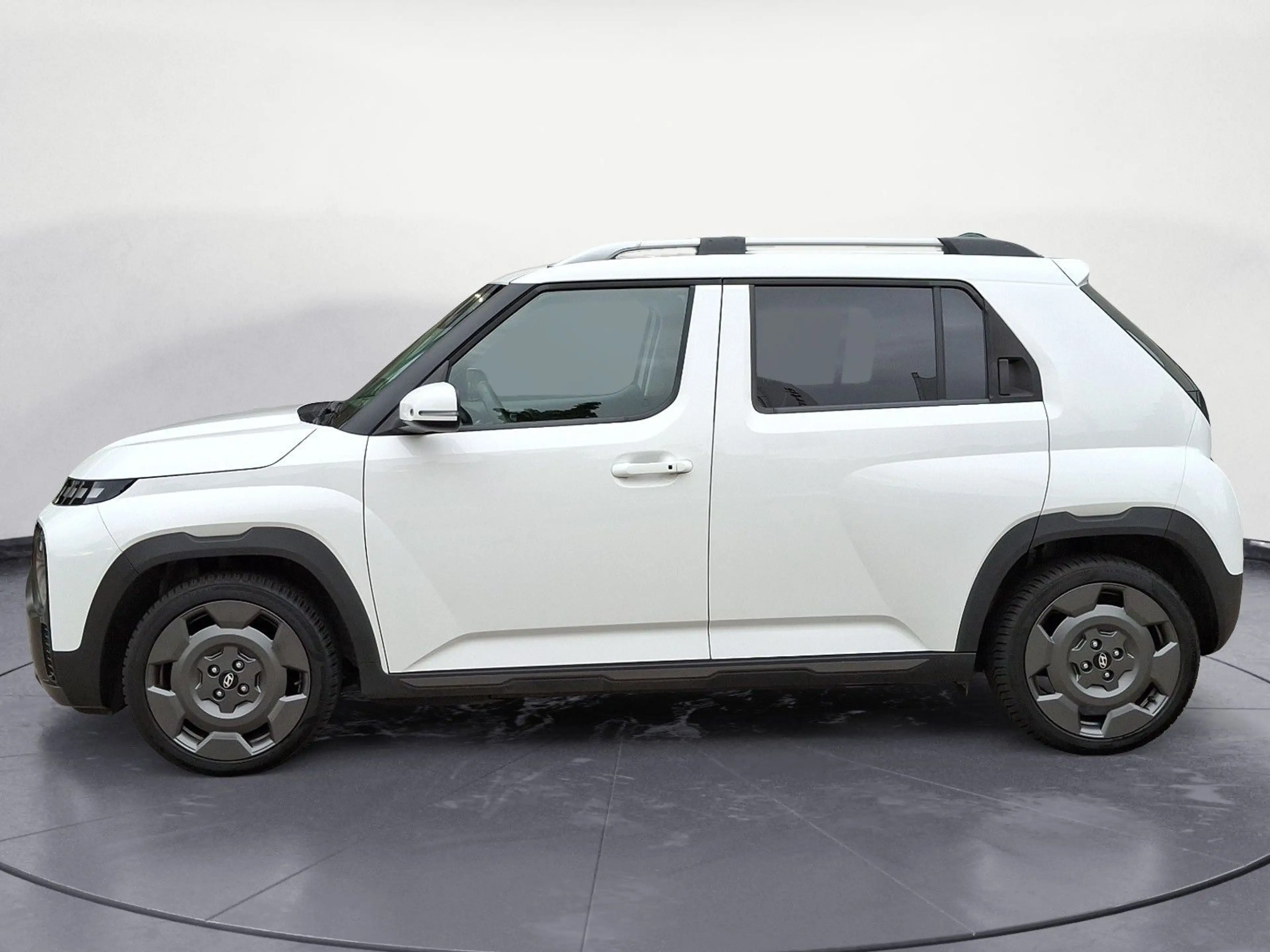Hyundai Inster Inster h INSTER Cross Tempom.aktiv Bluetooth PDC — photo 4