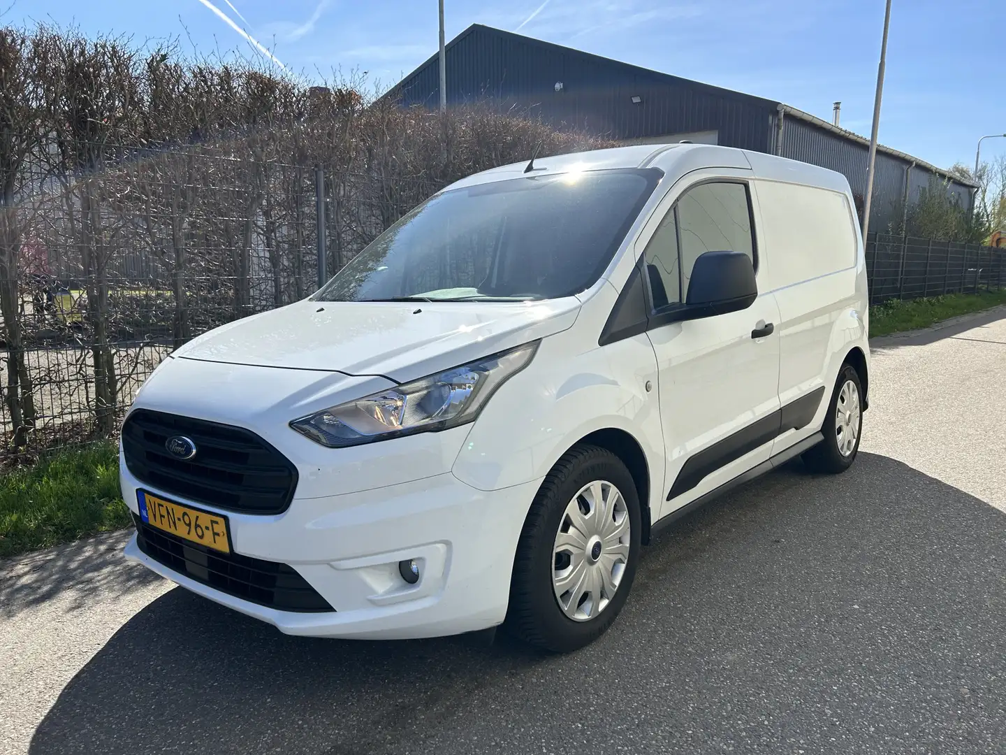Ford Transit Connect 1.5 EcoBlue / NAVI / AIRCO / CRUISE / SCHUIFDEUR Wit - 1
