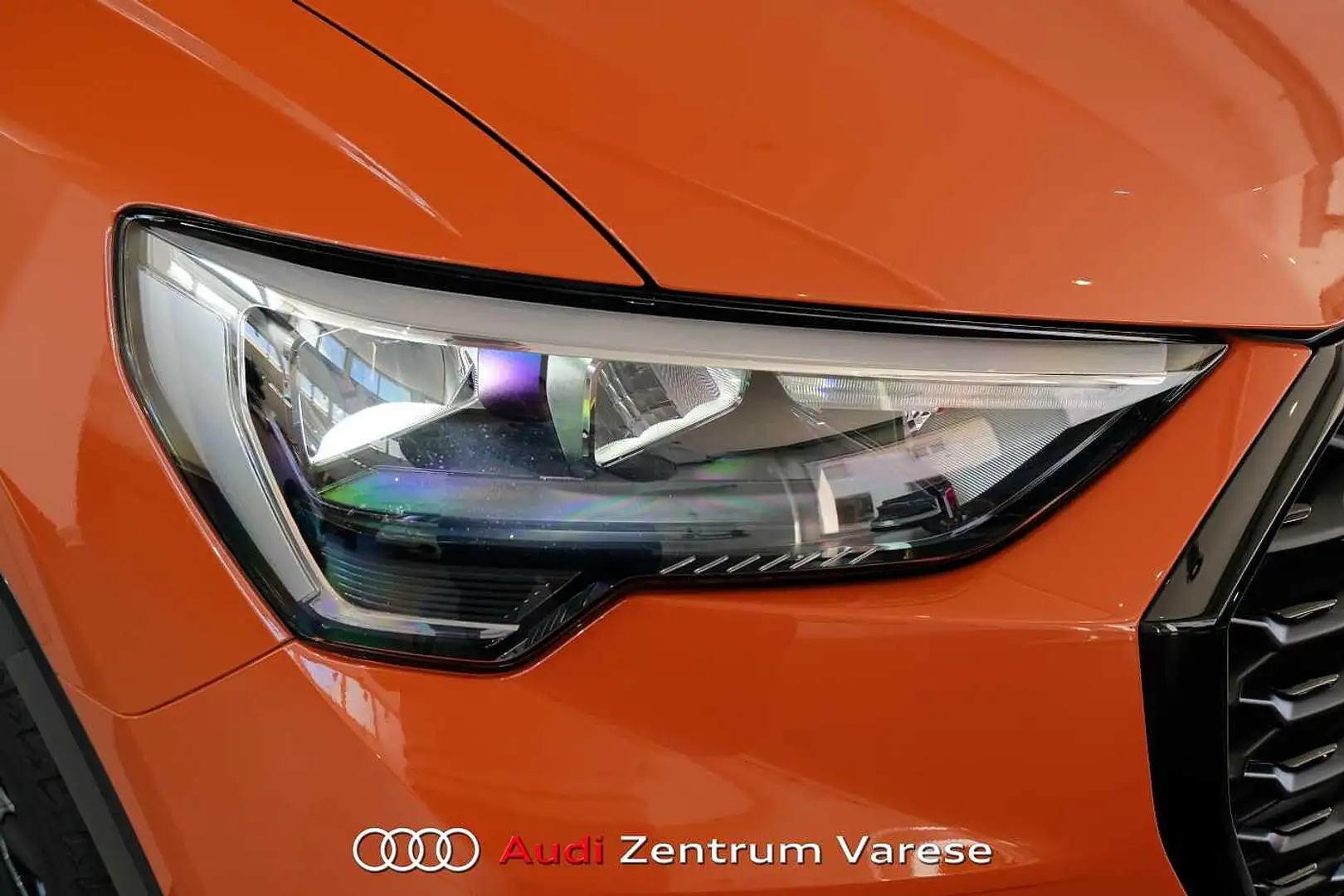 Audi Q3 Sportback 35 TFSI 150CV Stronic Sline Edition Narancs - 2