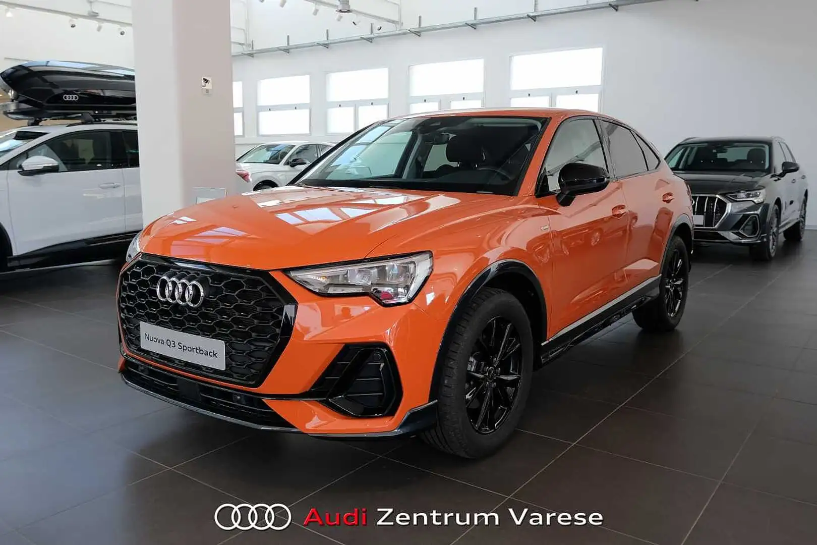 Audi Q3 Sportback 35 TFSI 150CV Stronic Sline Edition Narancs - 1