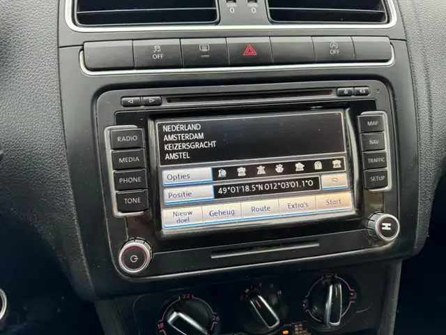Volkswagen Polo view 14