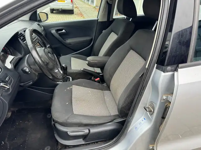 Volkswagen Polo view 11