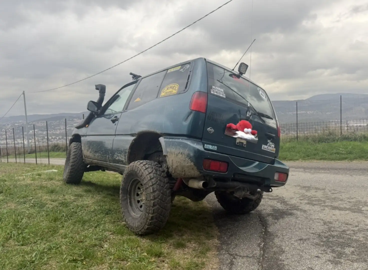 Nissan Terrano 3p 2.7 td SLX commercial - 1