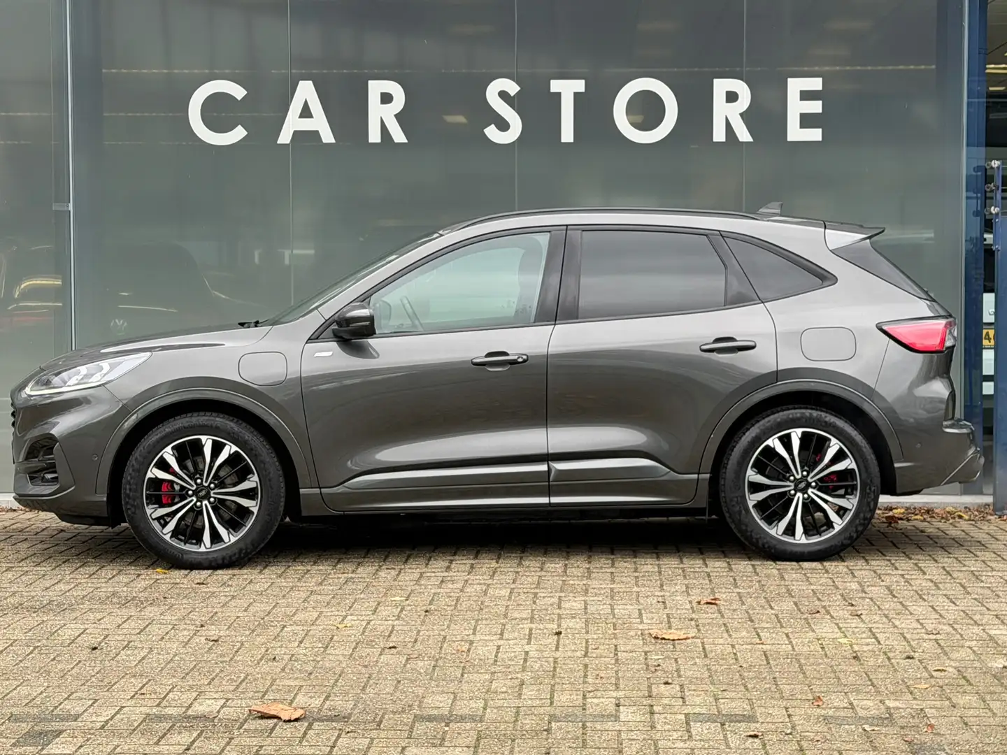 Ford Kuga 2.5 PHEV ST-Line X TREKHAAK B&O Dealer onderhouden Gris - 2