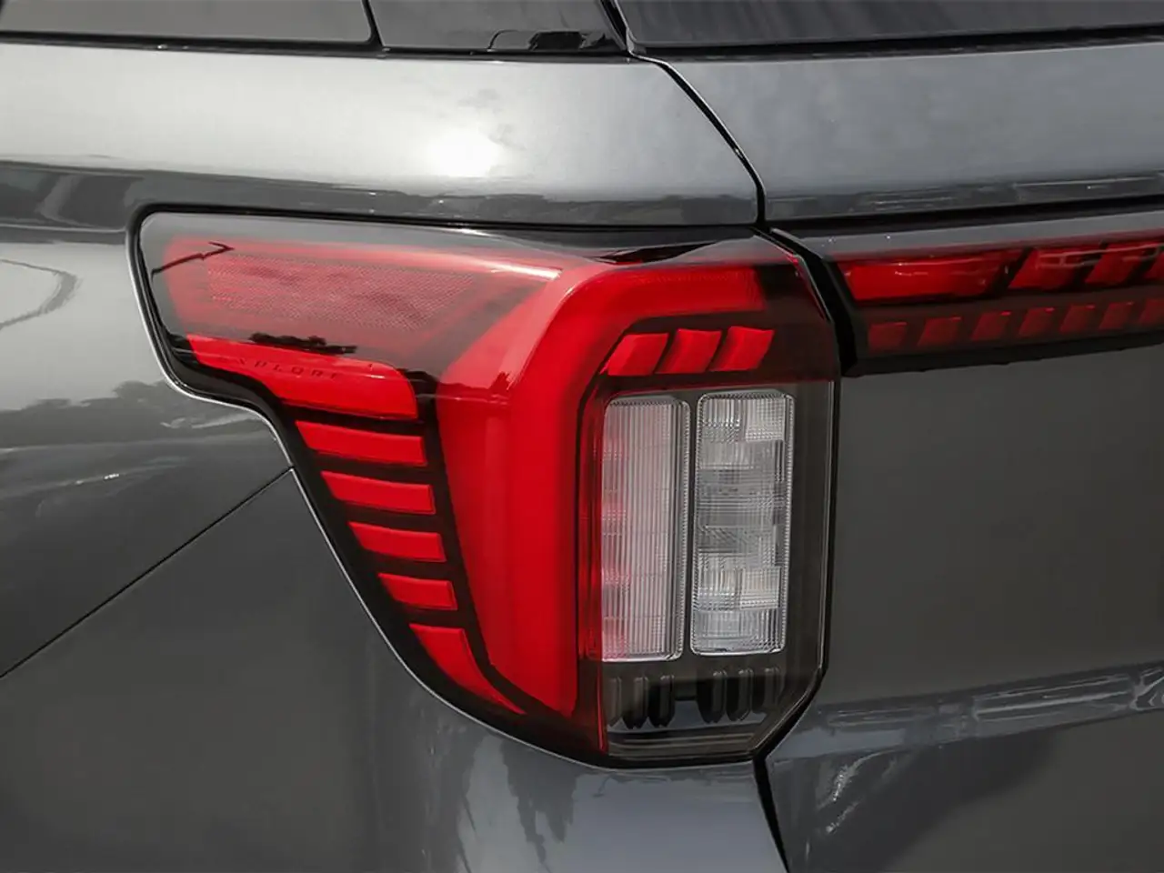 Ford Explorer снимка Ford Explorer