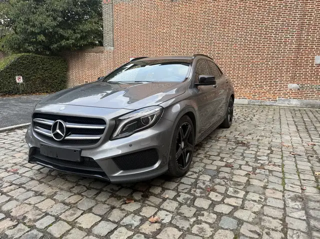 Mercedes-Benz GLA 200 Gla 200 amg