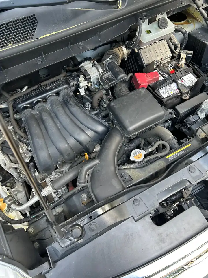 Nissan NV200 снимка Nissan NV200