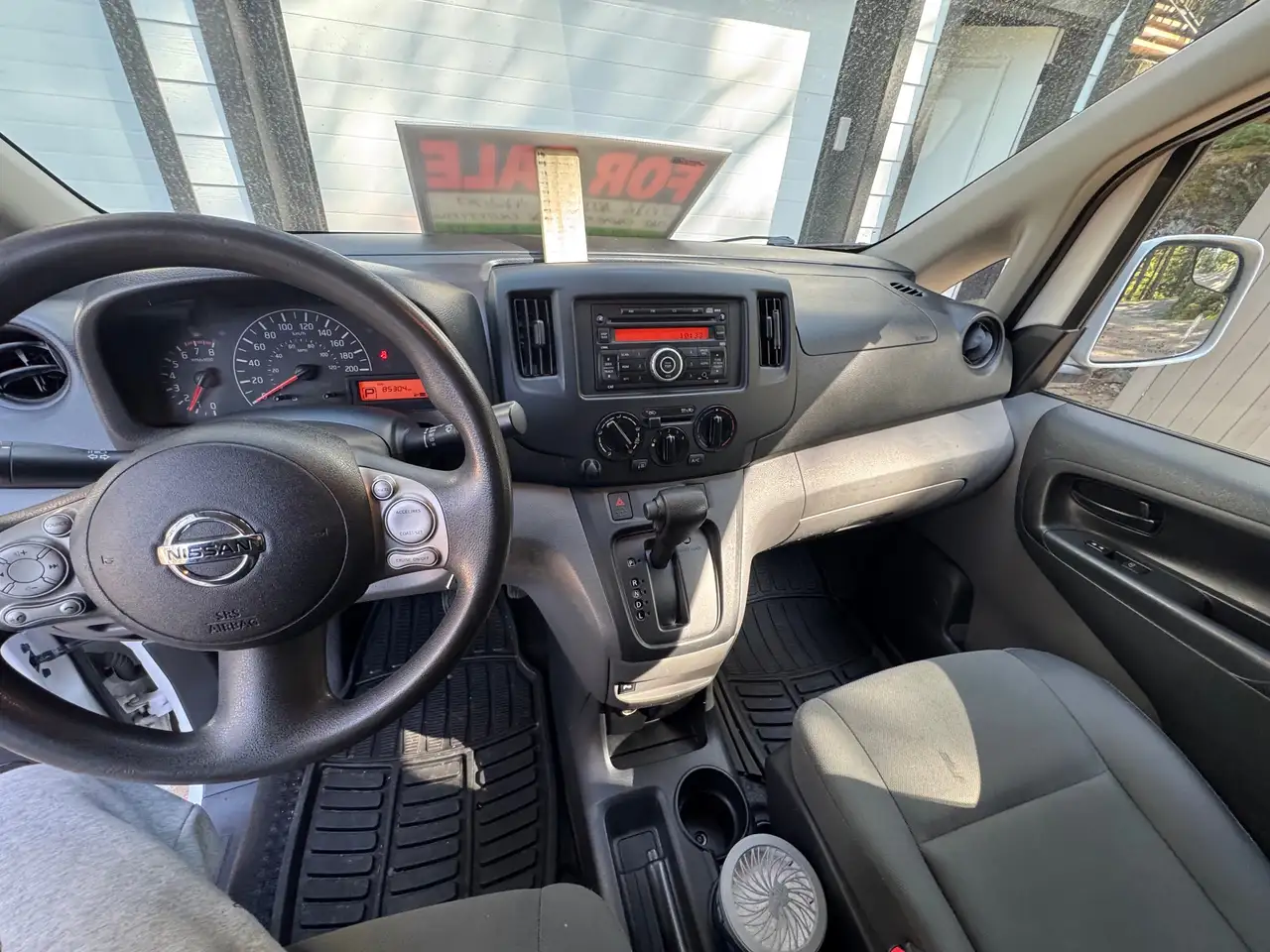 Nissan NV200 снимка Nissan NV200