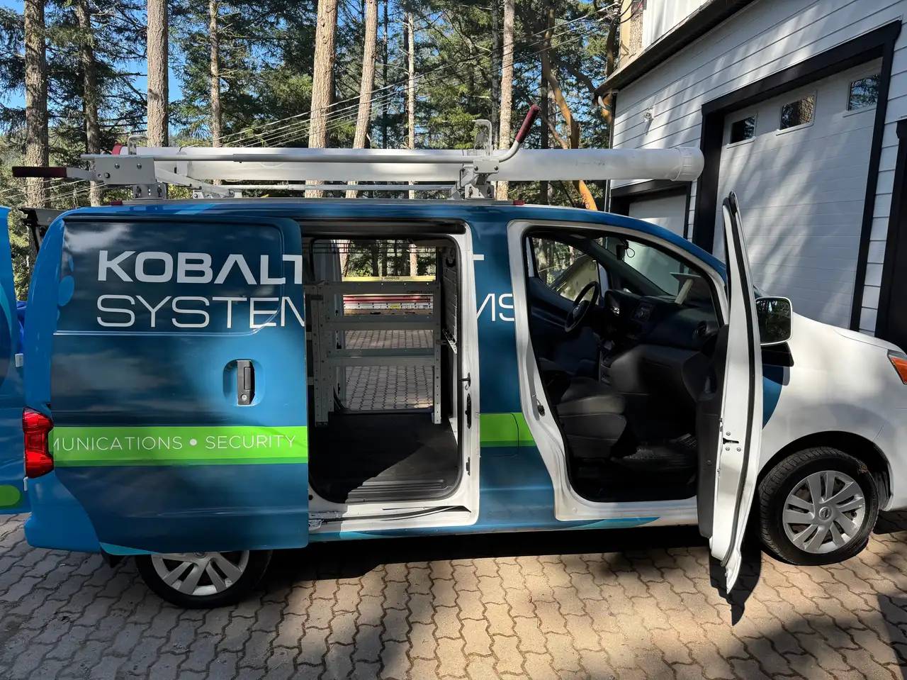 Nissan NV200 снимка Nissan NV200