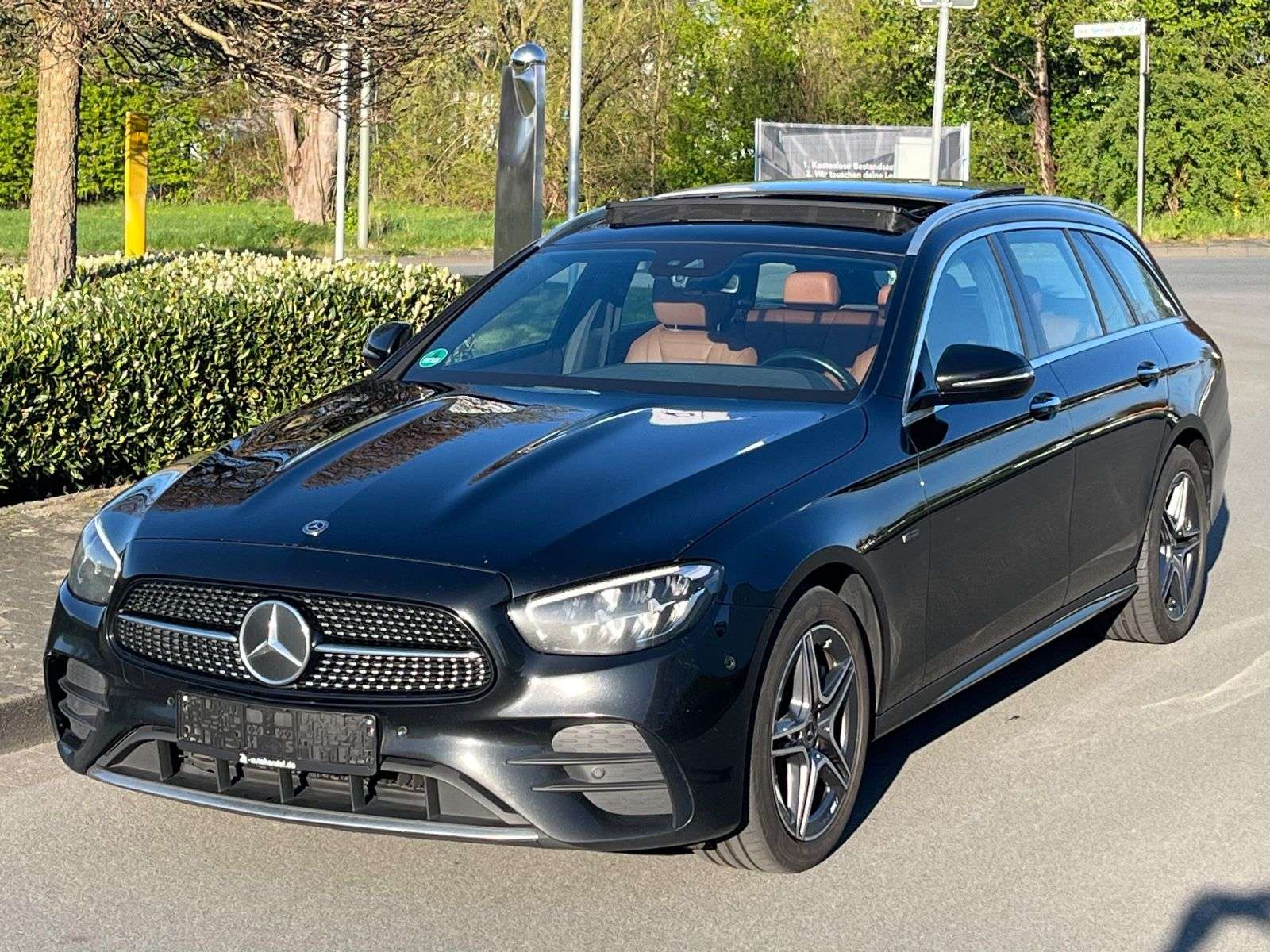 Second hand Mercedes Benz E-Class 300